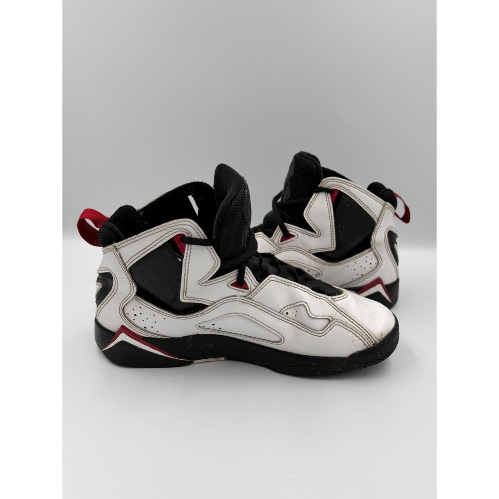Jordan True Flight GS White Black Red Basketball Shoes Youth 5.5Y Streetwear‎ - Picture 5 of 8